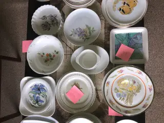 Porcelæn håndmalet.