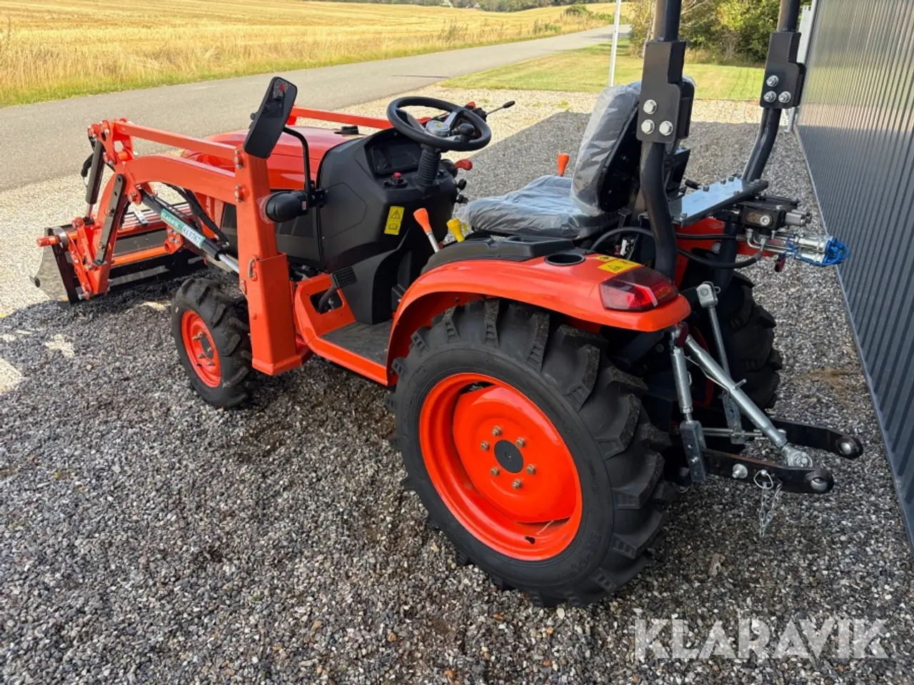 Billede 3 - Traktor med frontlæsser