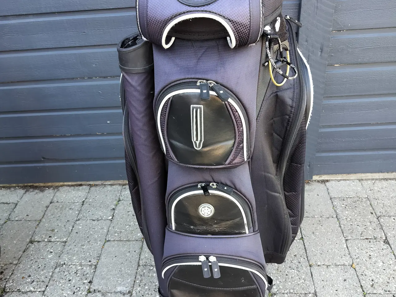 Billede 2 - Sort golftaske med divider
