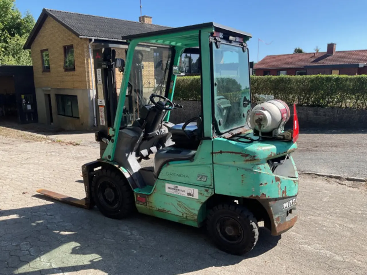 Billede 3 - Mitsubitsi 2500kG Gastruck 2017 med alt. Udstyr kun 52000kr