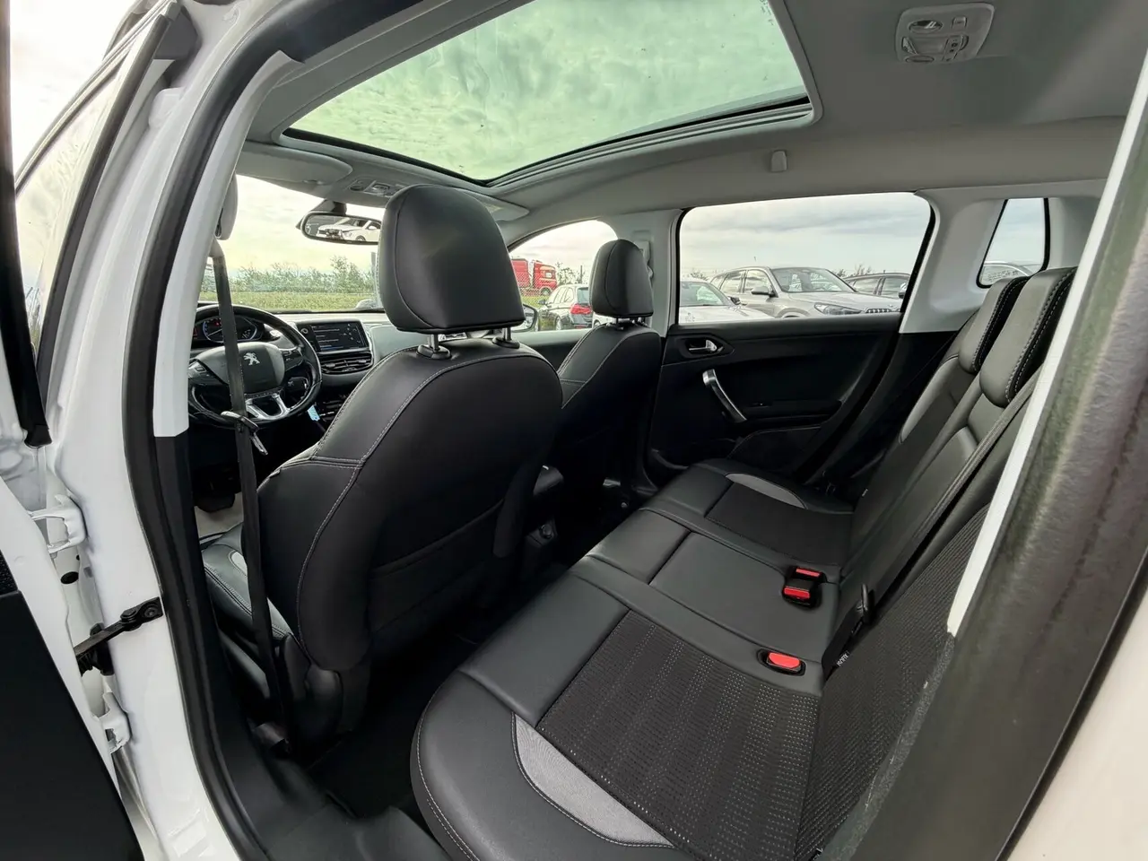 Billede 10 - Peugeot 2008 1,2 e-THP Allure EAT6 110HK 5d 6g Aut.