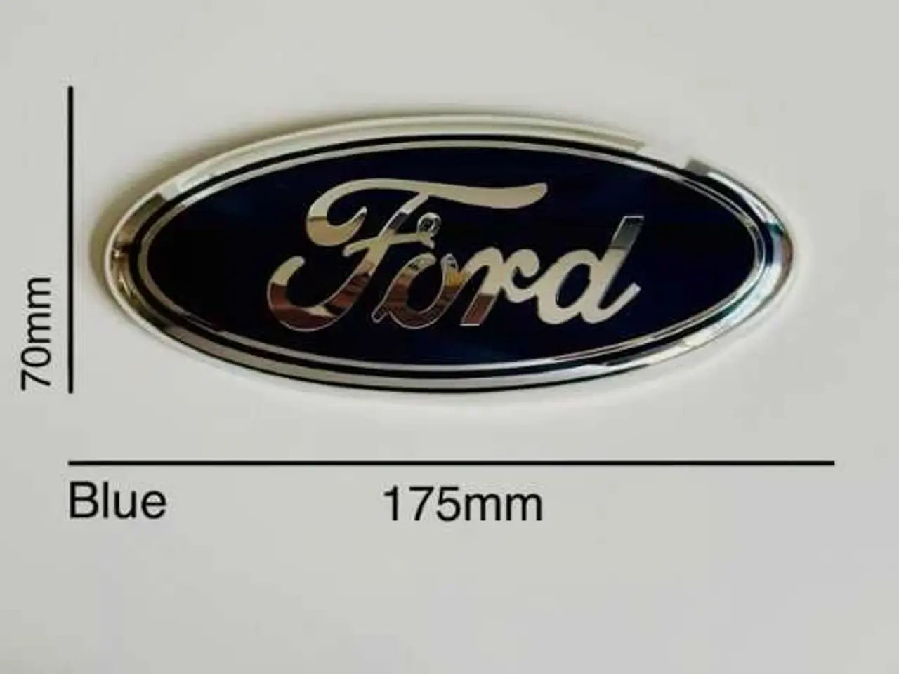 Billede 1 - Ford emblem 2 str. Pæne men skal limes på!