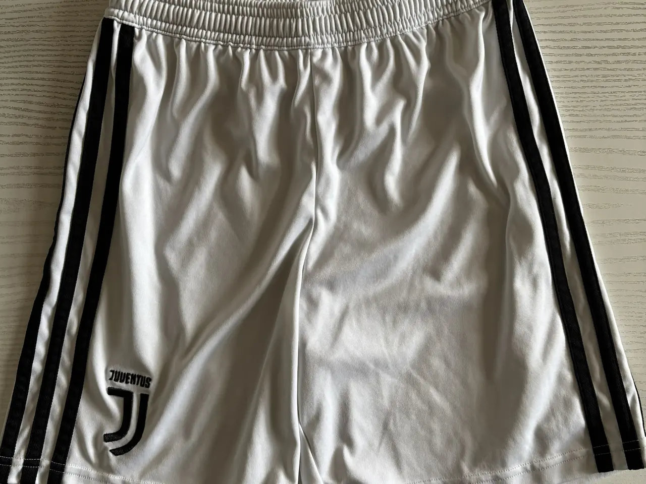 Billede 5 - Sportssæt, Bluse og shorts. Adidas, Juventus, Rona