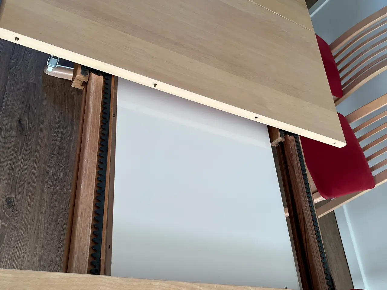 Billede 5 - Spisebord m. 8 stole