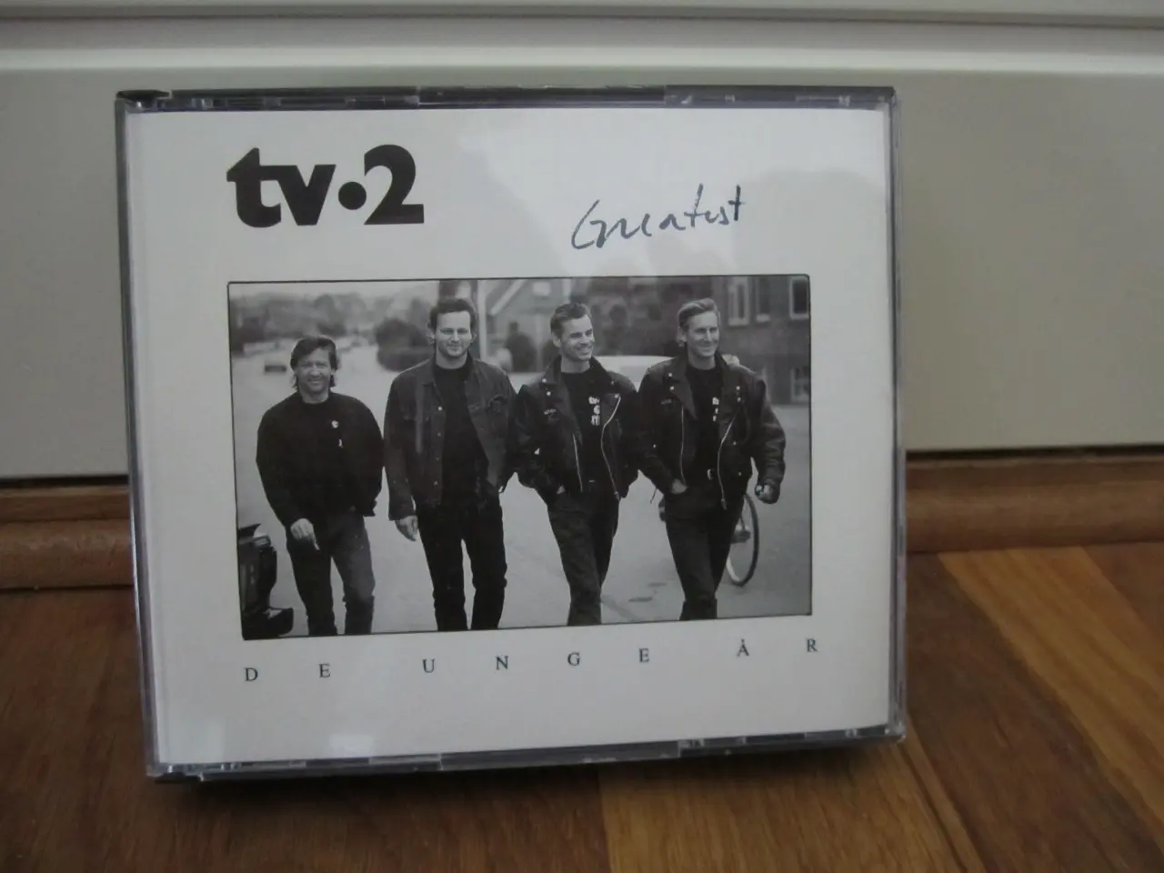 Billede 1 - TV2. Greatest. De unge år. Boks.