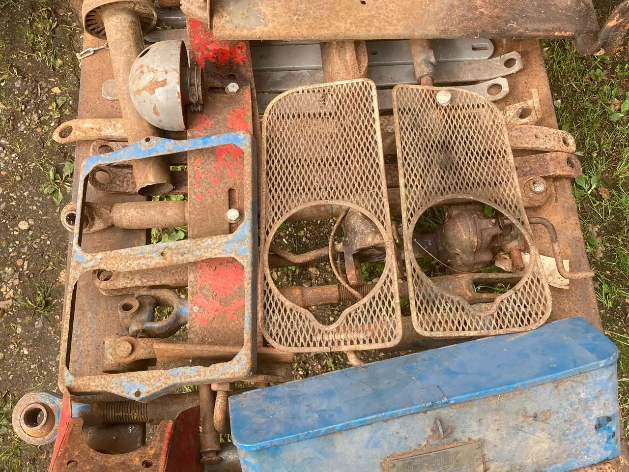 Billede 10 - Traktor. Dødsbo. veterandele
