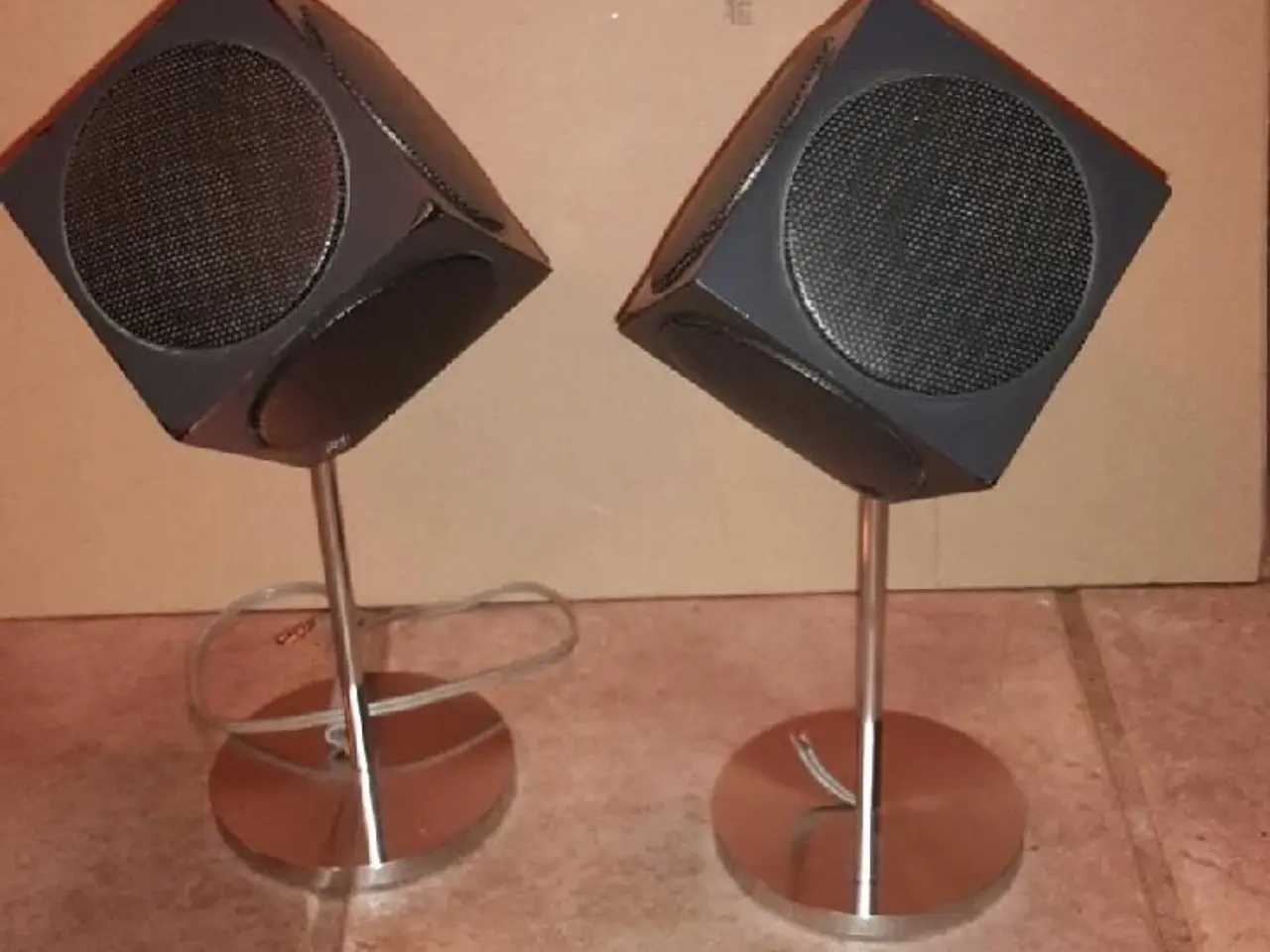 Billede 1 - Beovox 2500 Cube-(1 Sæt)