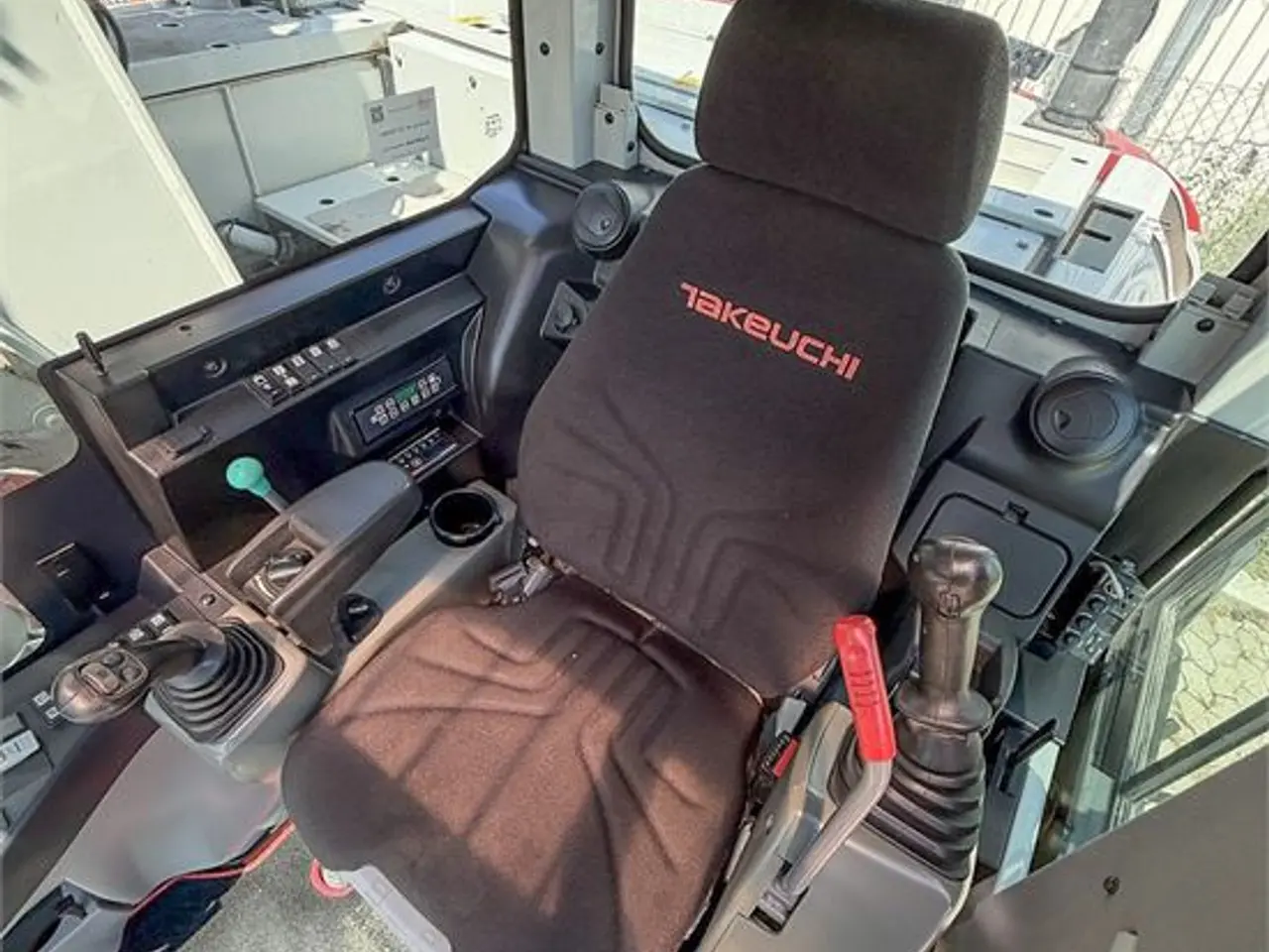 Billede 25 - Takeuchi TB2150 R - 15,5 ton - Engcon Rotortilt