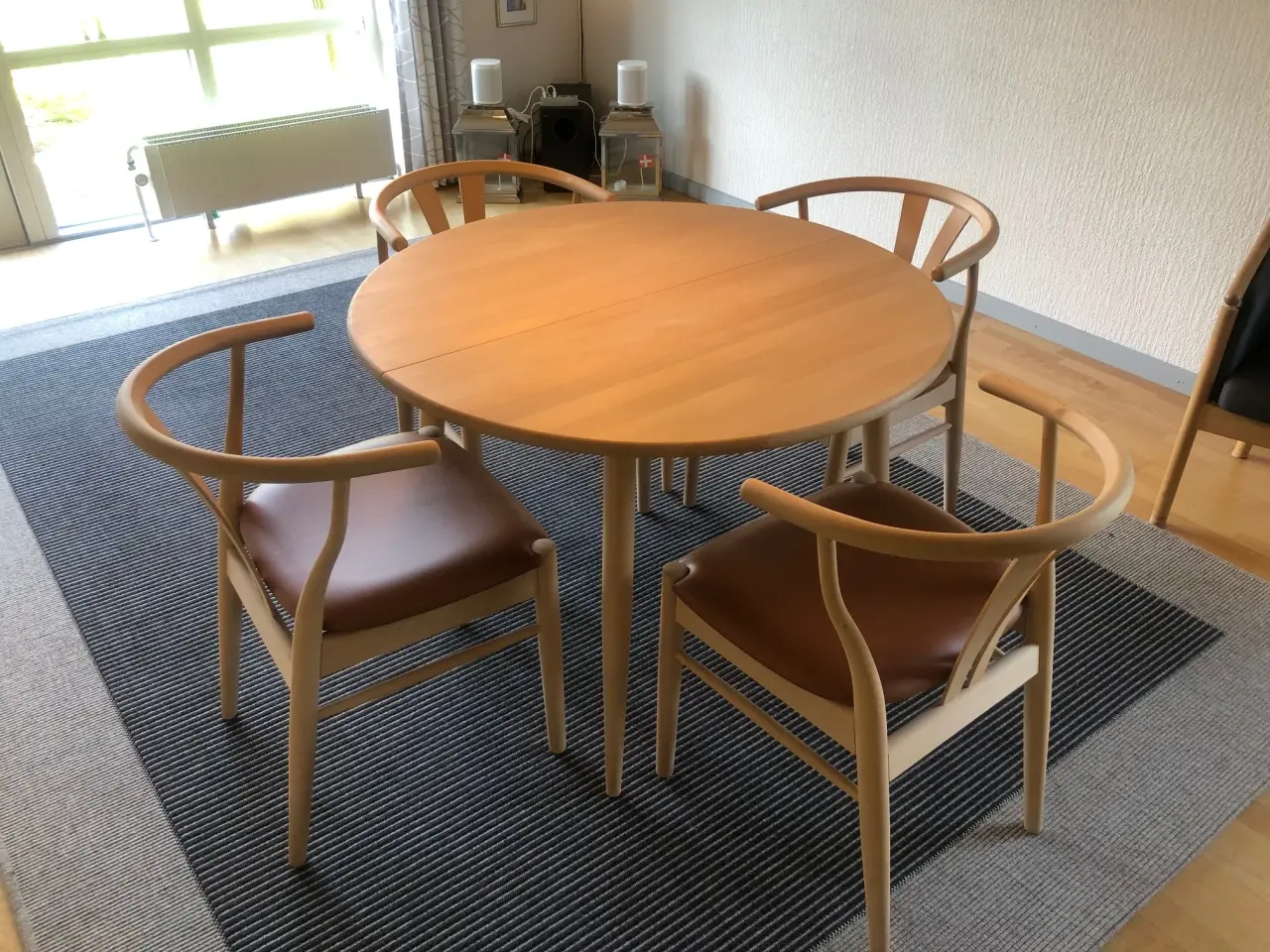 Billede 4 - Haslev spisebord bøg m/ 2 massive plader - som ny 