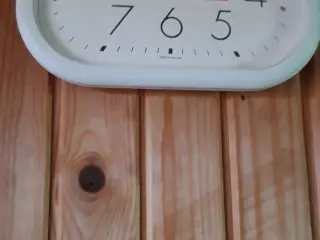 Dati reklame ur