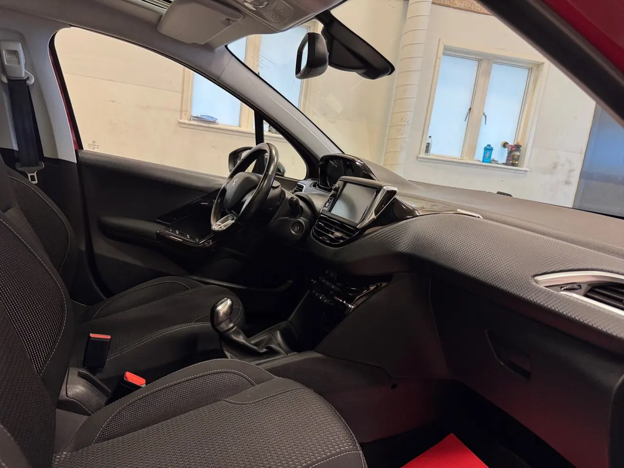 Billede 14 - Peugeot 208 1,6 BlueHDi 100 Allure Sky