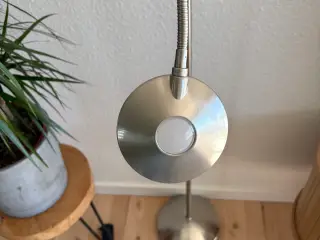 En smart standerlampe fra Mark Sjøjd