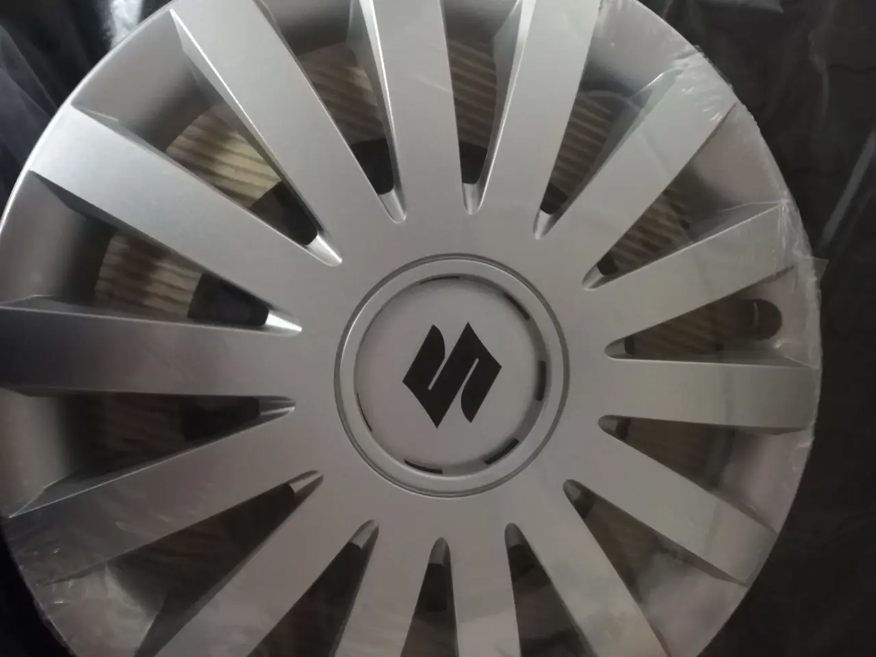 Billede 1 - Suzuki hjulkapsler 15"