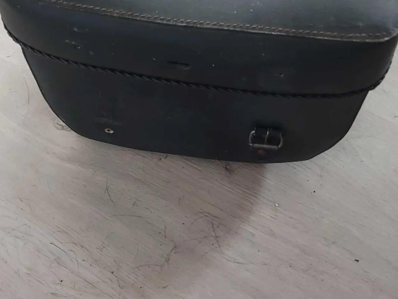 Billede 1 - Side tasker. Mangler spænder.  