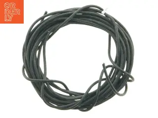 Sort elektrisk kabel