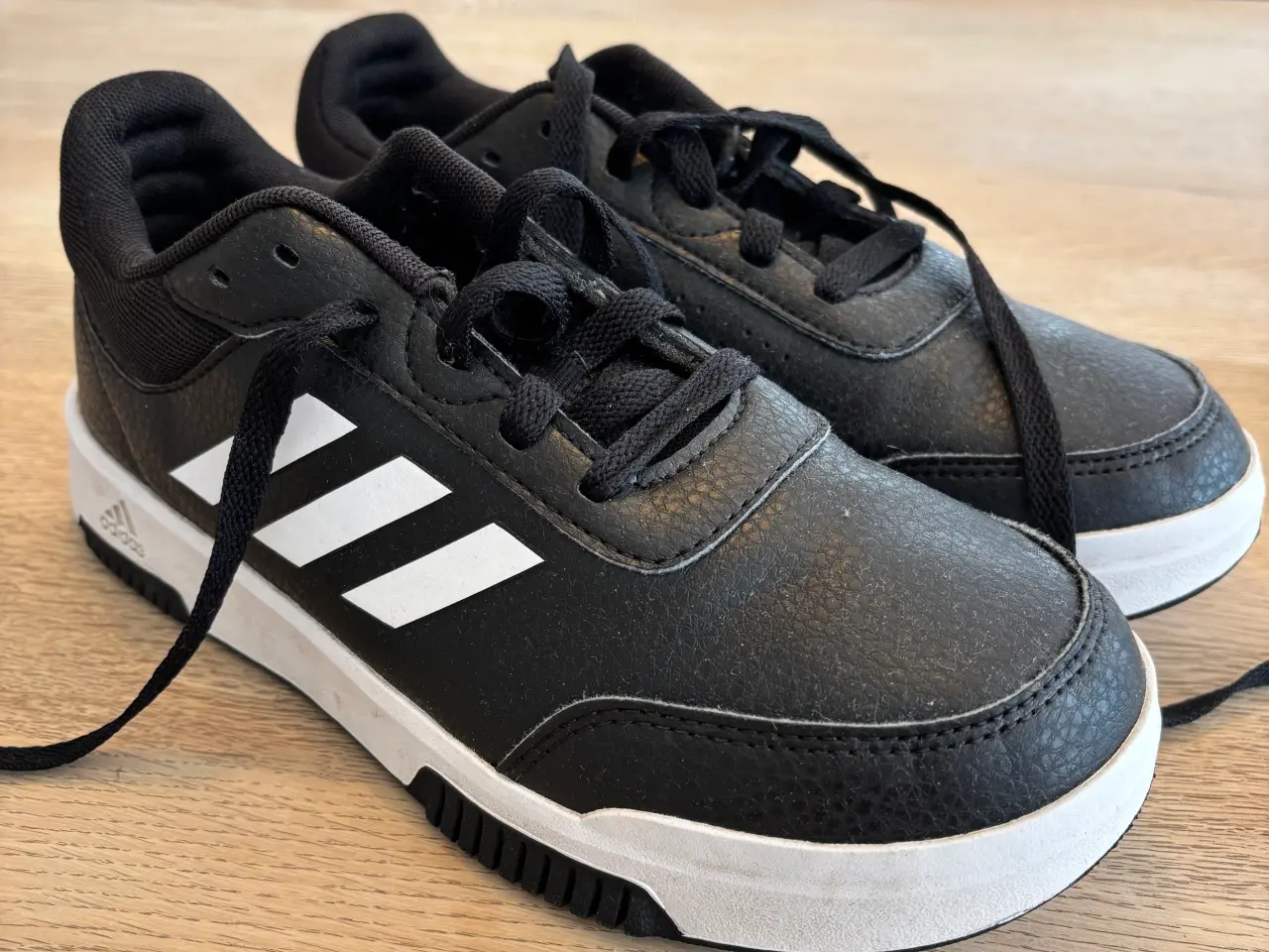 Billede 1 - Adidas lædersko str. 36 2/3