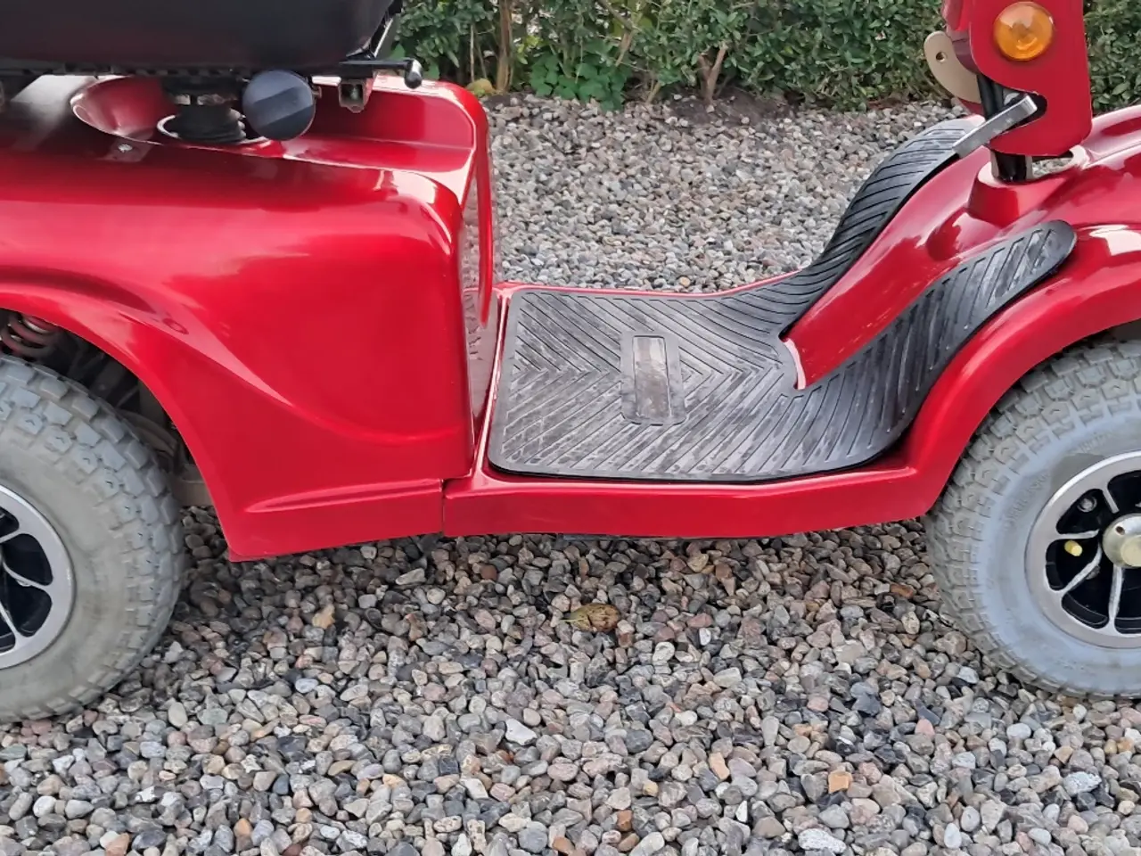 Billede 6 - 4-hjulet elscooter med nye batterier 