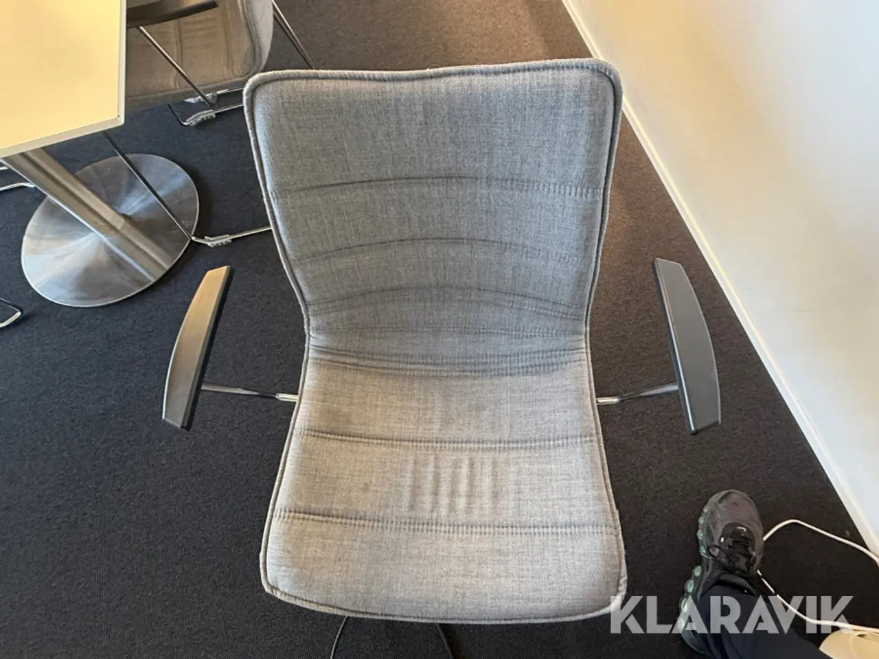 Billede 11 - Møde bord samt 10 stole