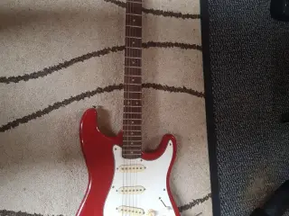 Elguitar, Falcon Rød strat