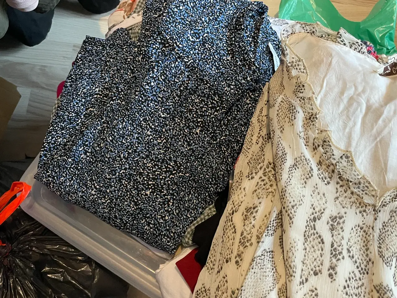 Billede 3 - Pakke med t-shirts