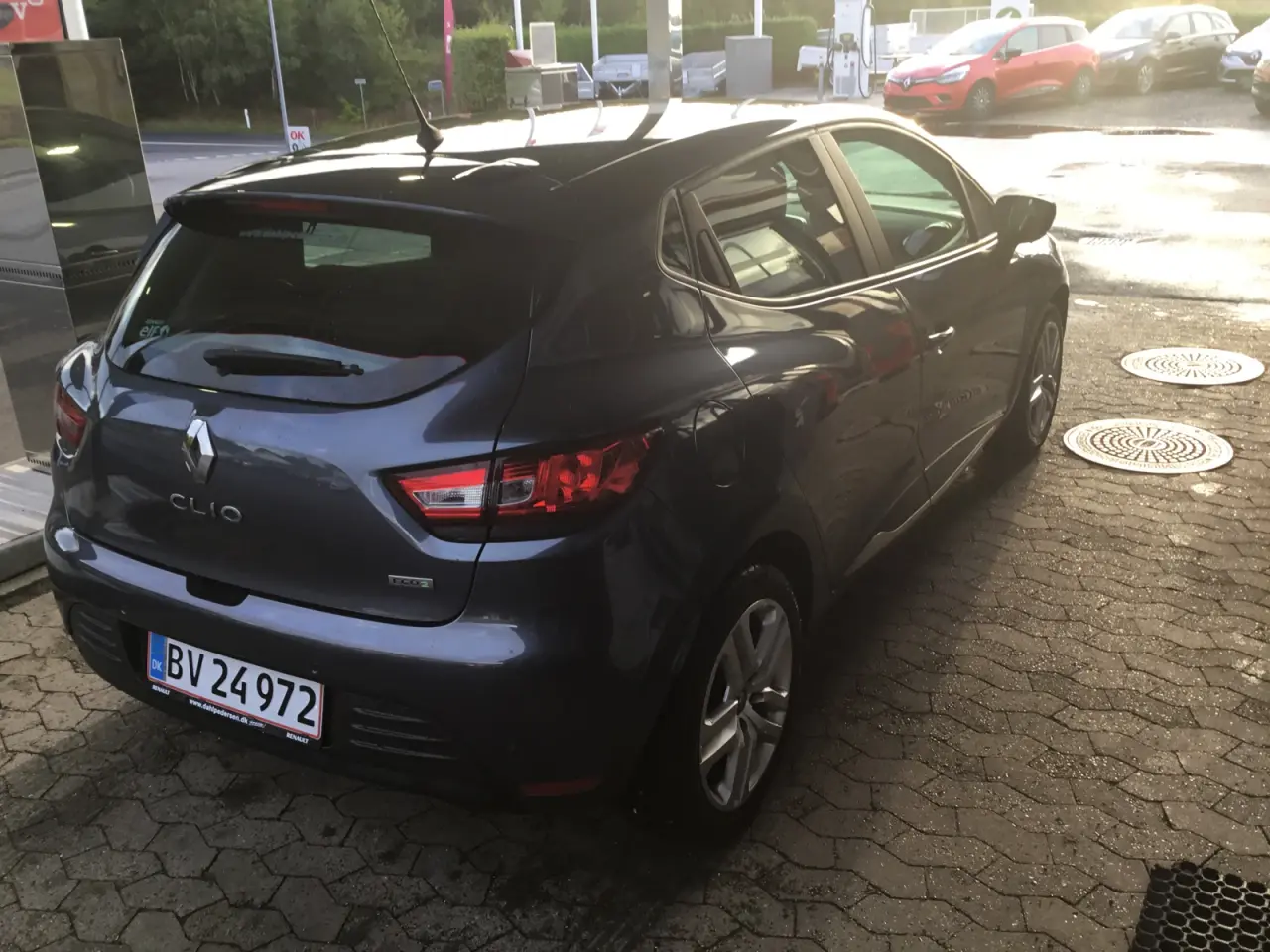 Billede 3 - Renault clio 90 hk. 1.ejer som ny km 28.500