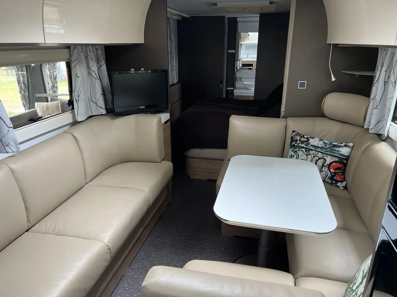 Billede 8 - Adria Alpina 663 HT Med meget godt udstyr.