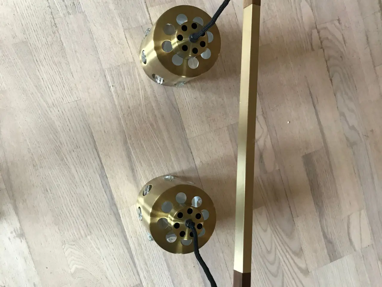 Billede 5 - Retro lampe i messing og palisander