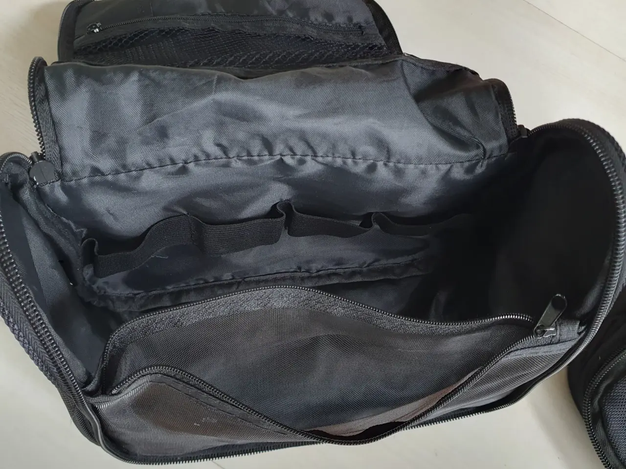 Billede 4 - Foldbar toilettaske 
