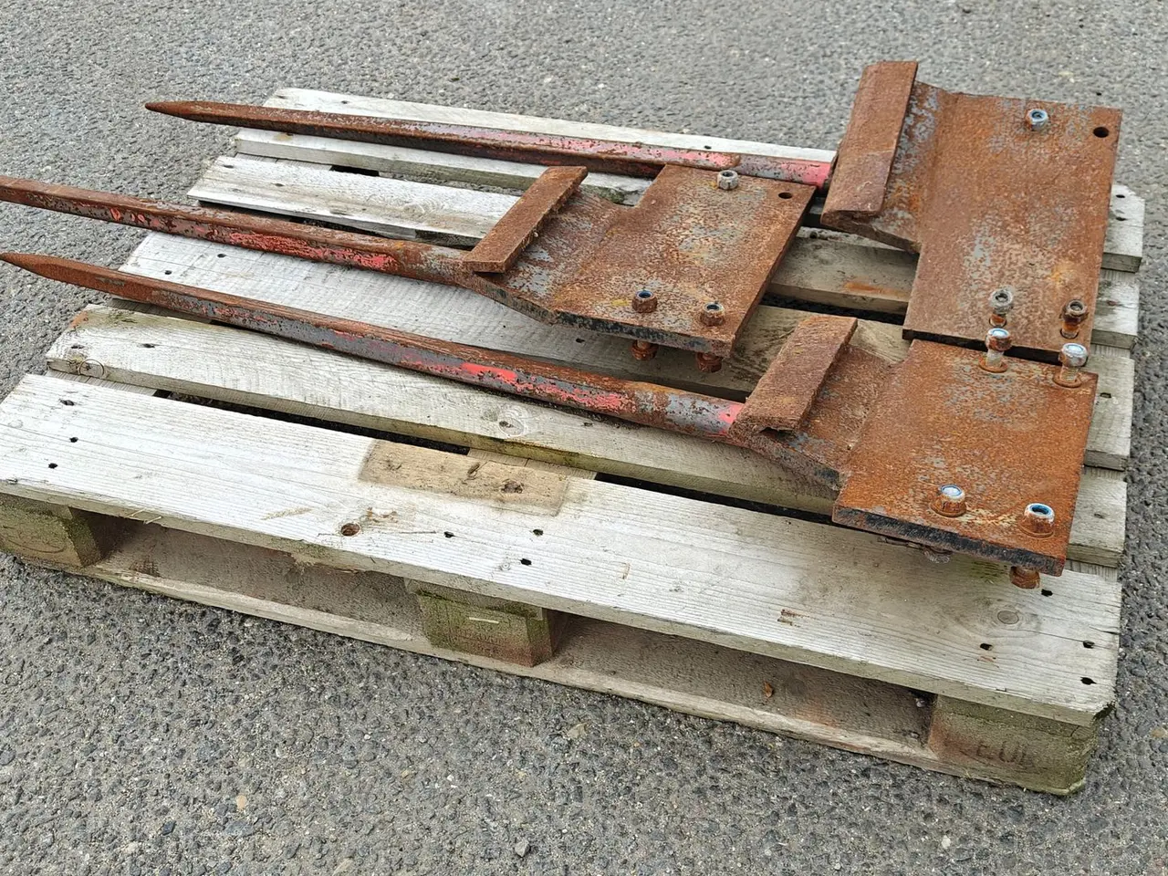 Billede 4 - - - - Halmspyd til montering i skovl