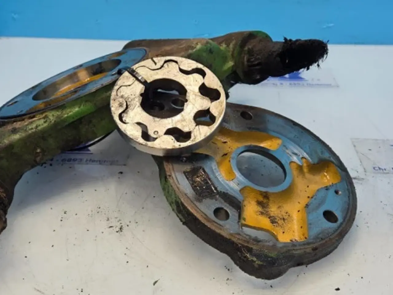 Billede 4 - John Deere 6300 Oliepumpe AL154091