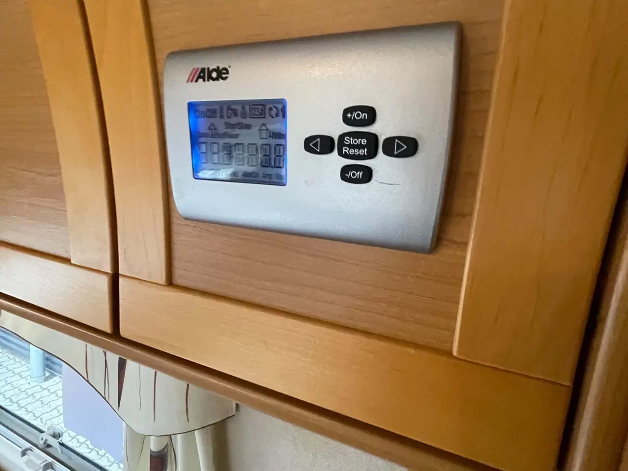 Billede 17 - 2008 - Kabe Royal 560 XL/KS