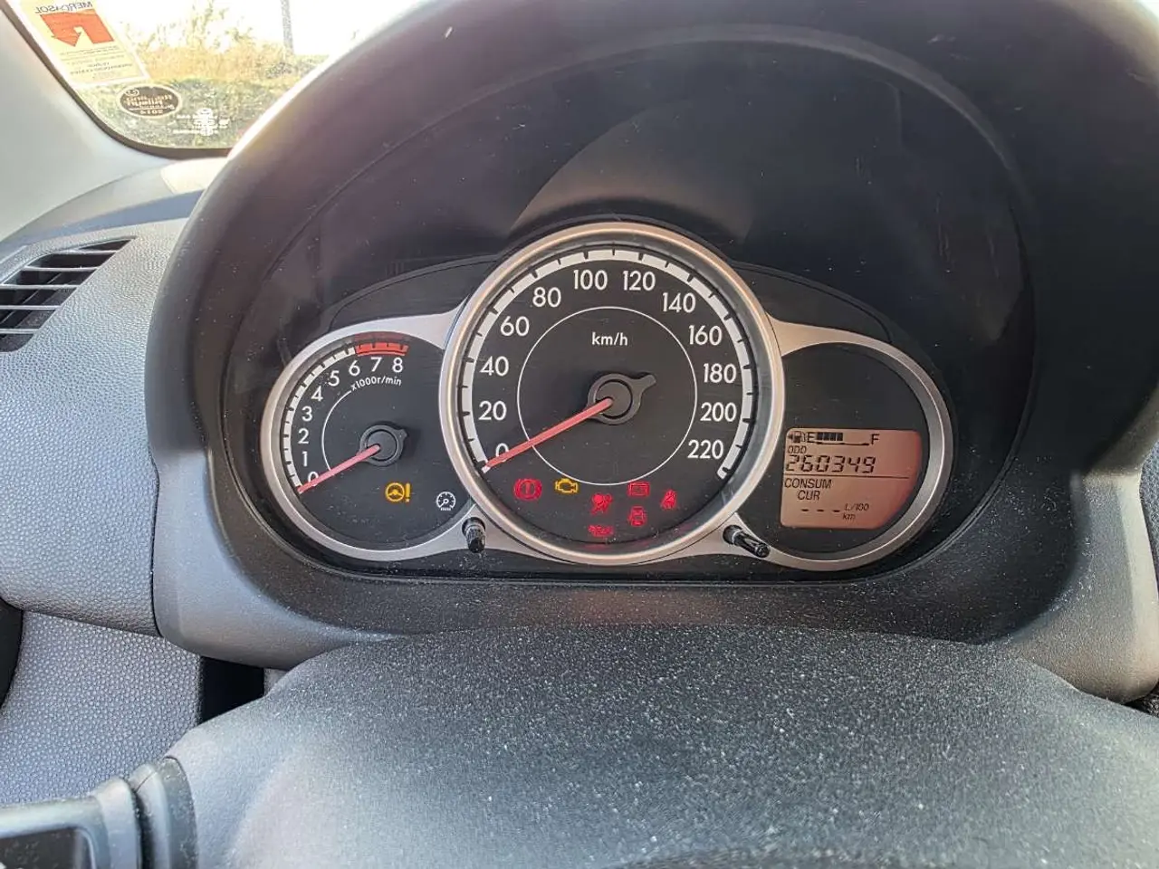 Billede 6 - Pæn Mazda 2