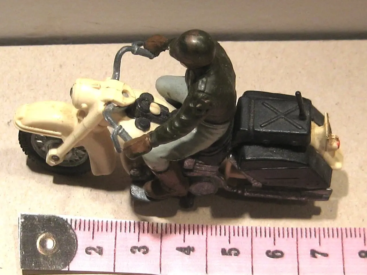Billede 5 - Legetøj modelmotorcykel Vintage Britains