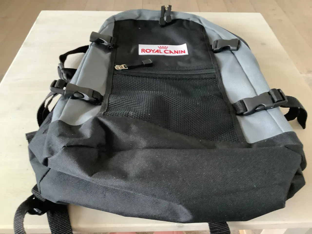 Billede 3 - Epoke eller royal Canin rygsække.