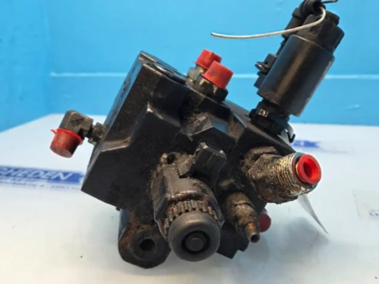 Billede 16 - New Holland CR9.90 Hydraulikventil 87313989