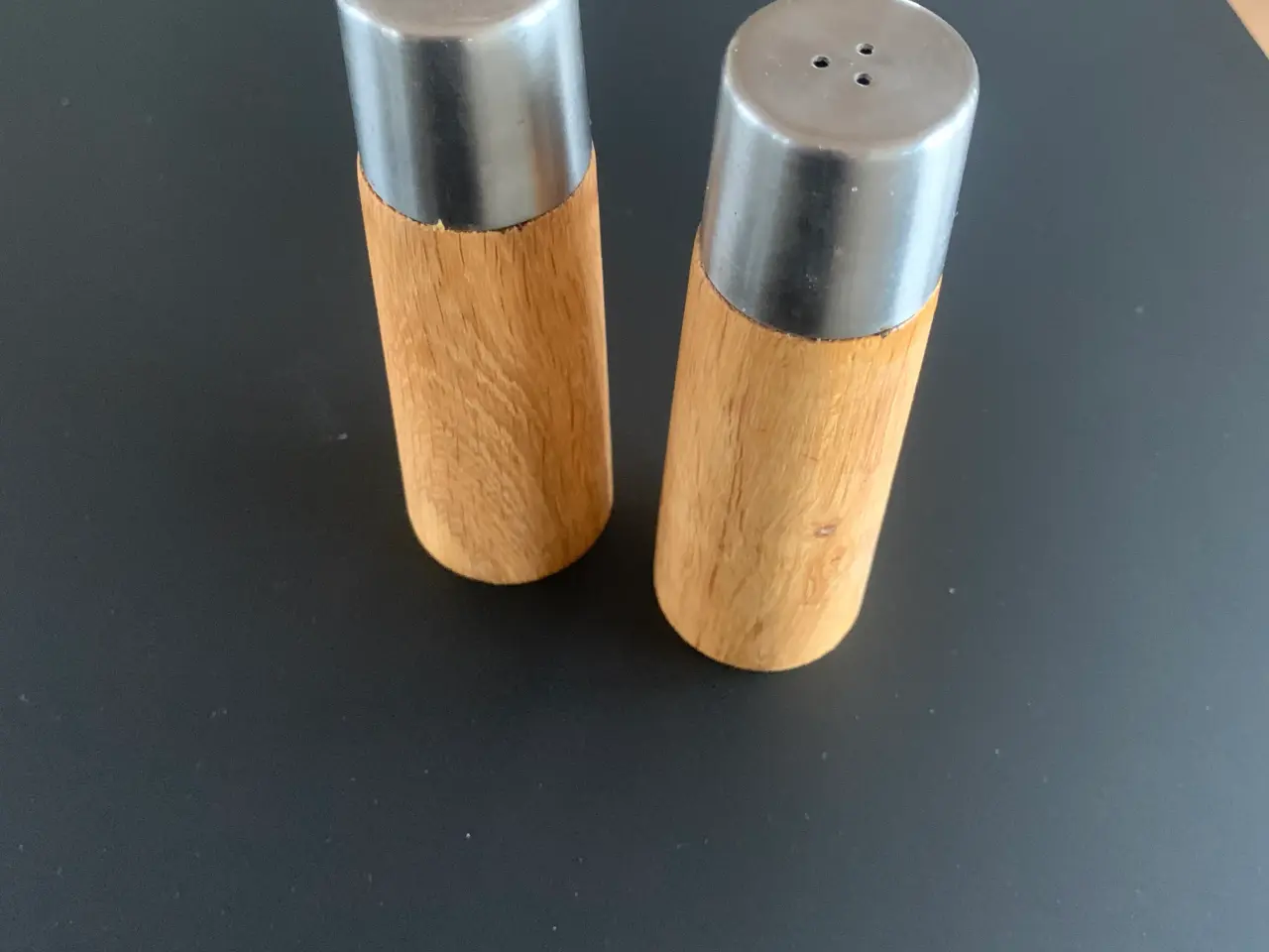 Billede 1 - Flot salt/peber sæt i træ