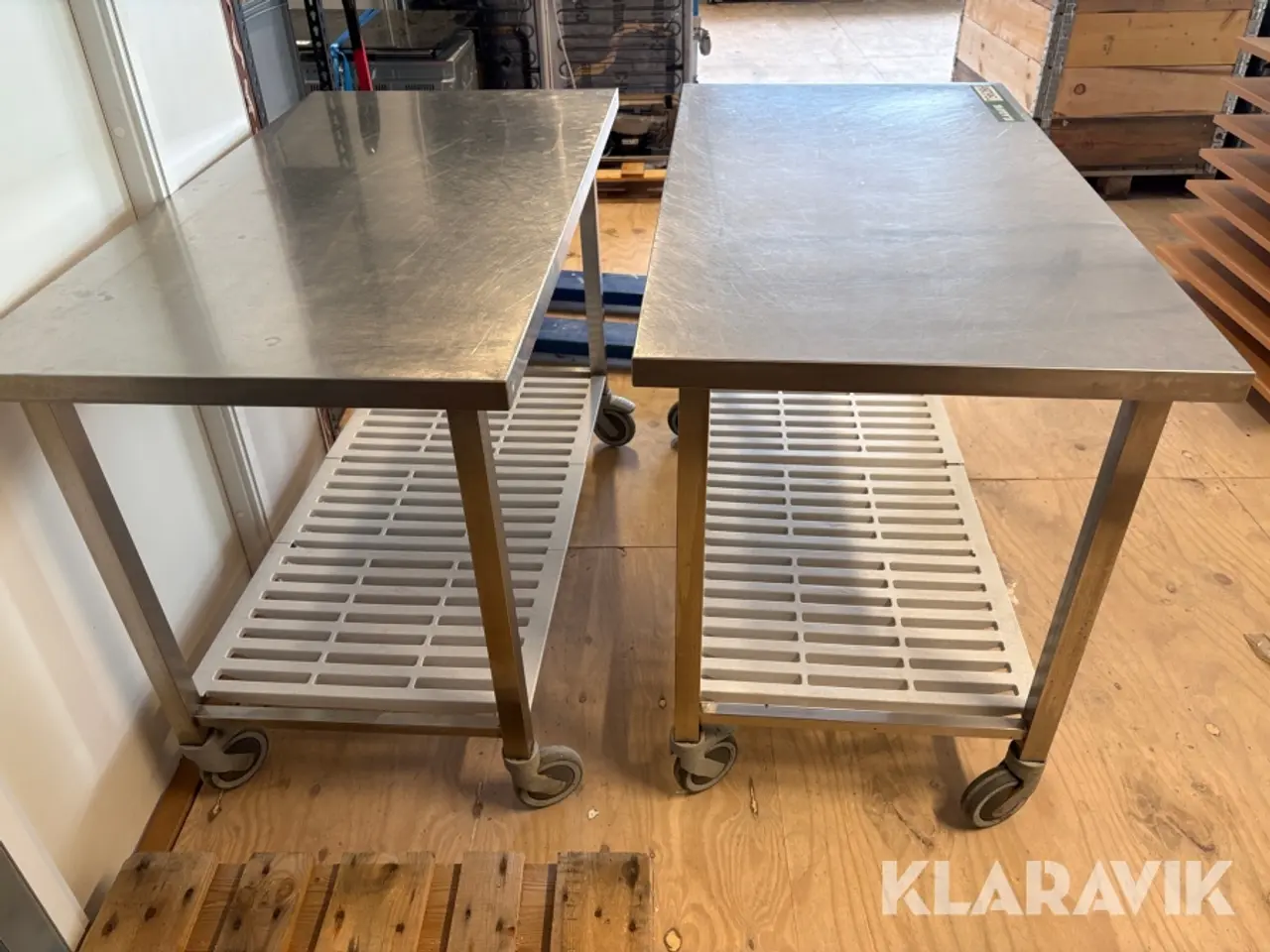Billede 3 - Rustfri stålborde på hjul - 2 styk