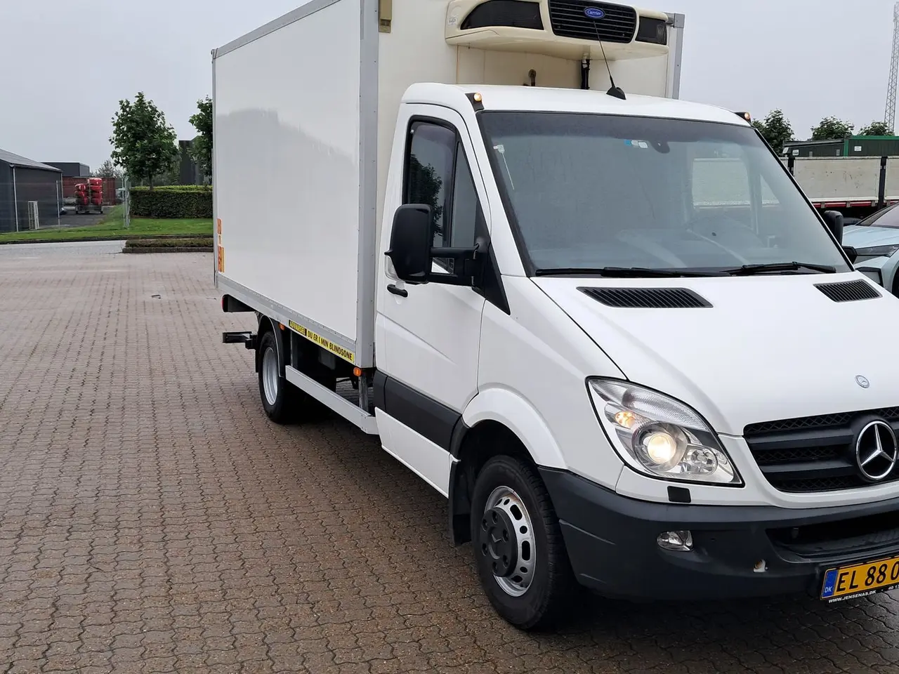 Billede 2 - Mercedes-Benz Sprinter Kølebil med lift – Nysynet