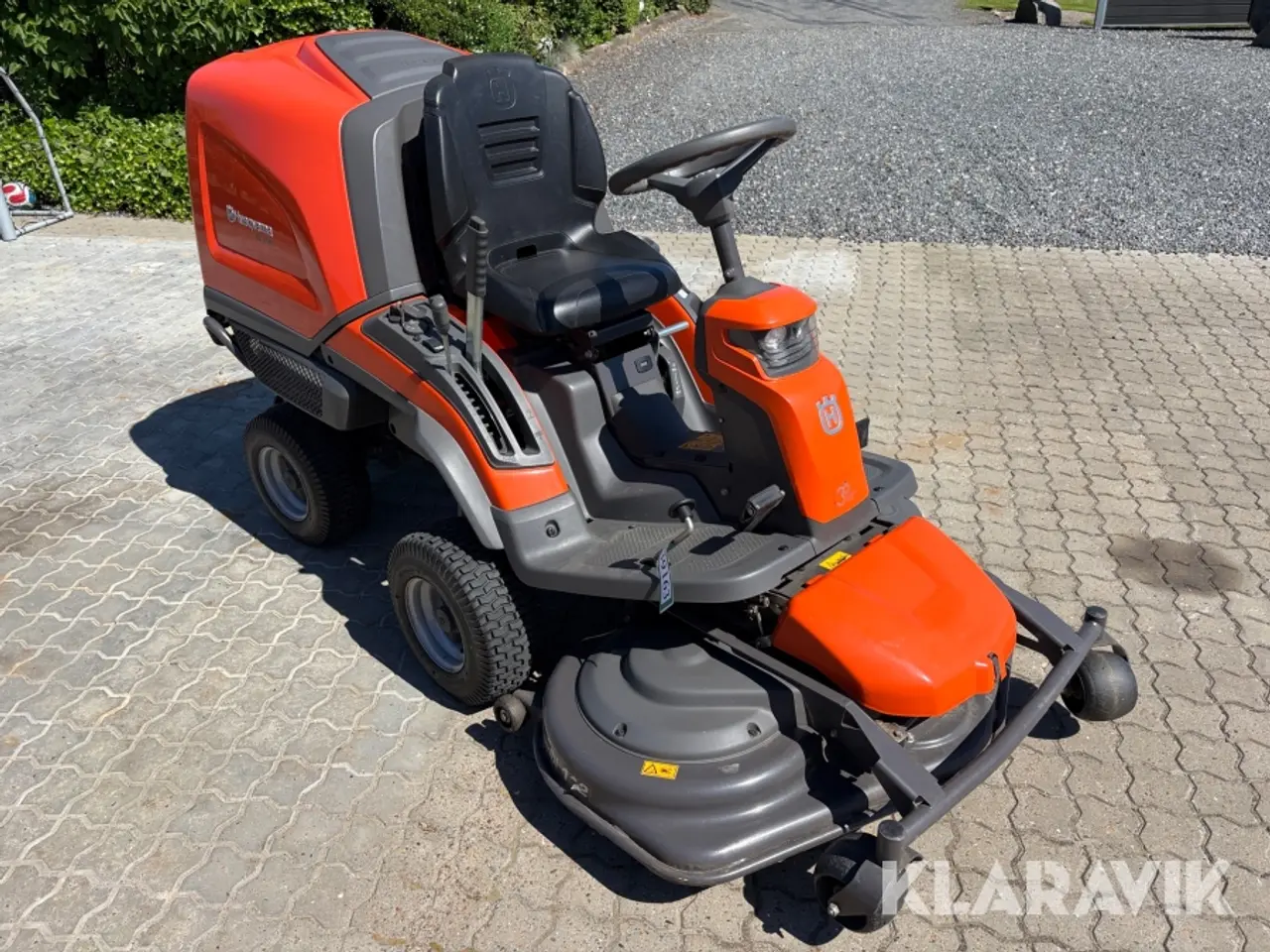 Billede 2 - Frontklipper Husqvarna RC 318T med græsopsamler