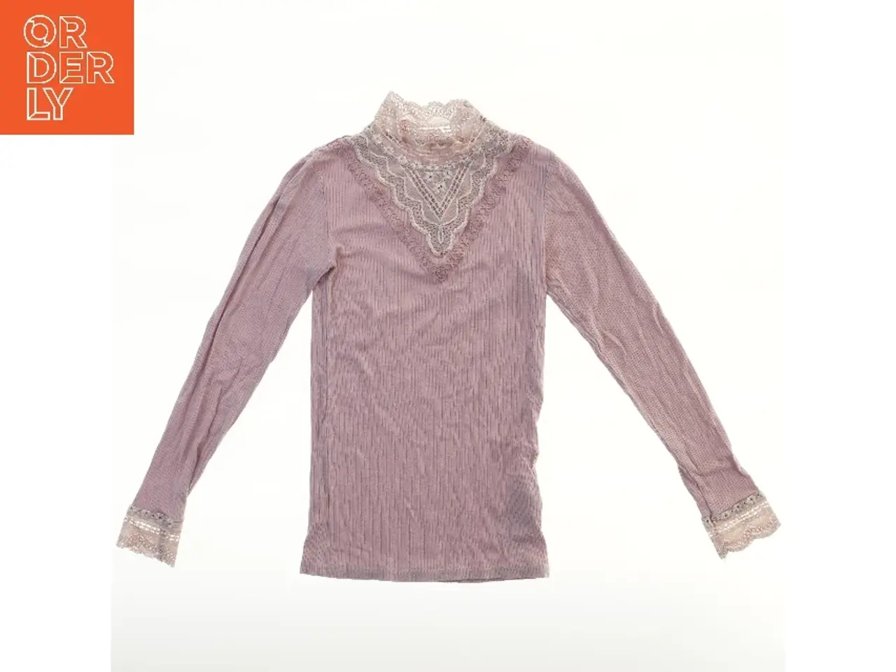 Billede 1 - Langærmet bluse med blondedetaljer fra Name It (str. 134)