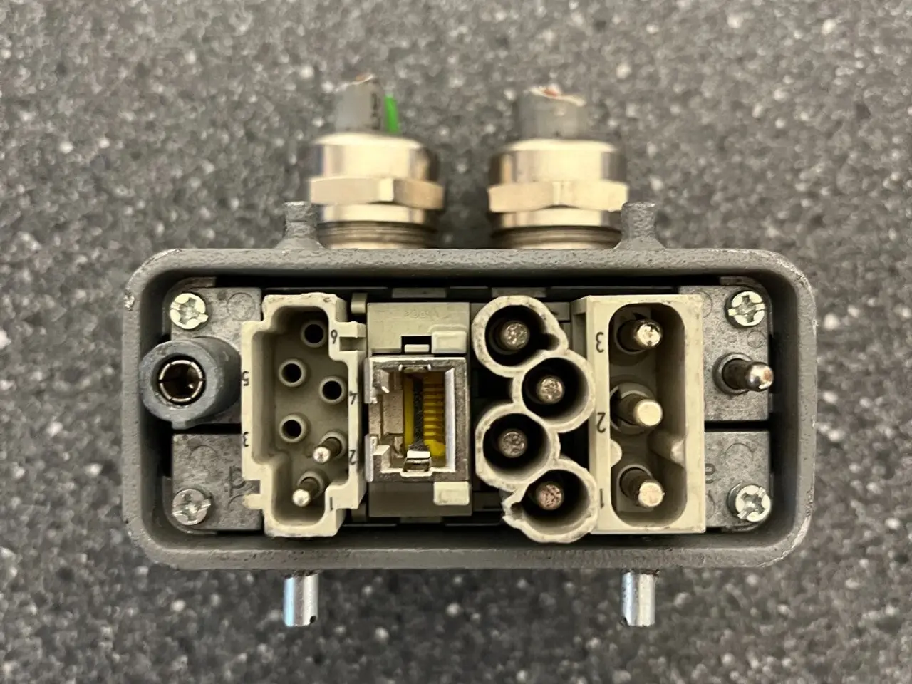 Billede 2 - Harting Han stik med blandet Power & Data Modules