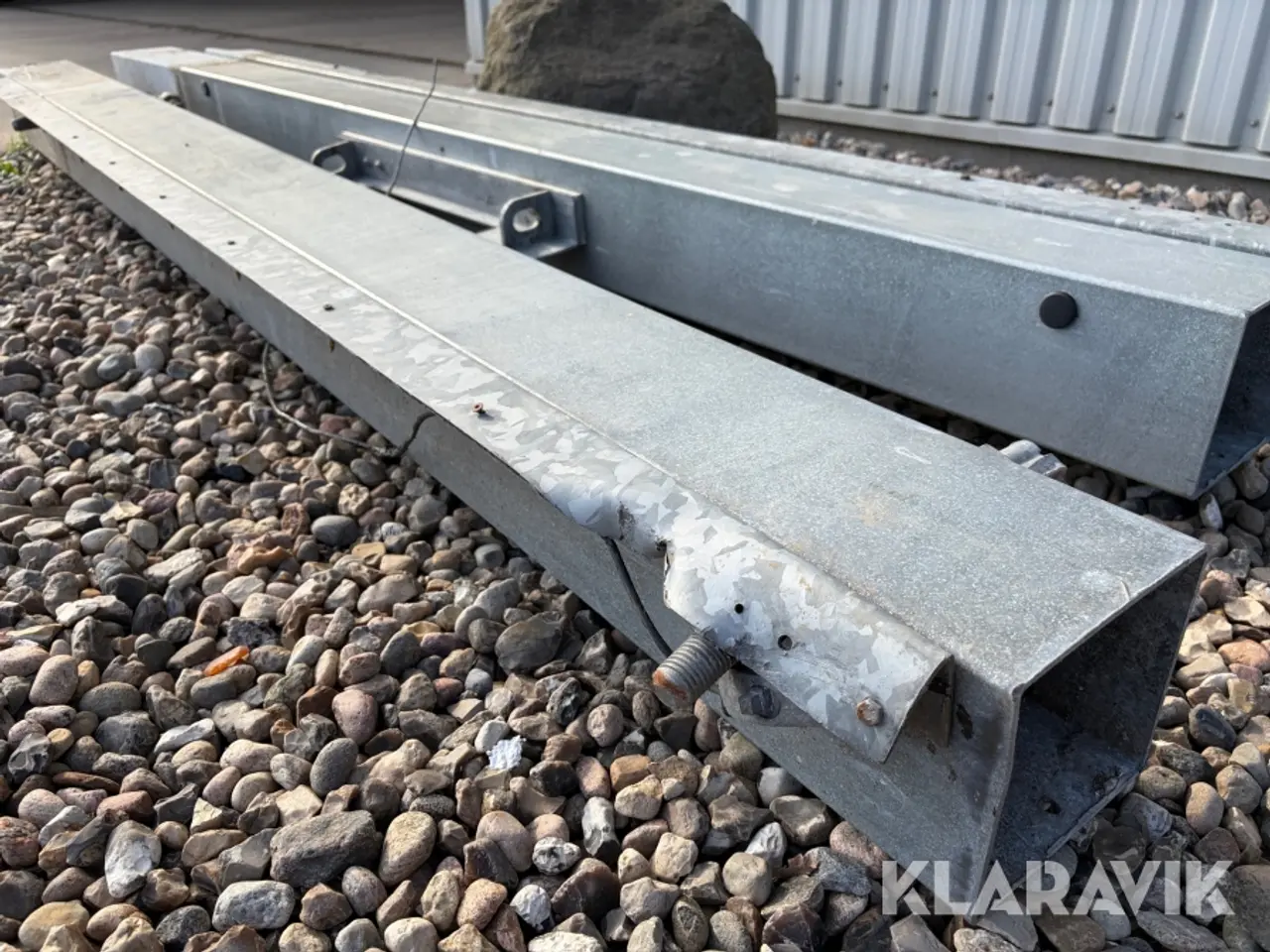 Billede 9 - Gitterport med stolper