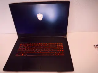 Gamer Bærbar - MSI Katana GF76 11UD