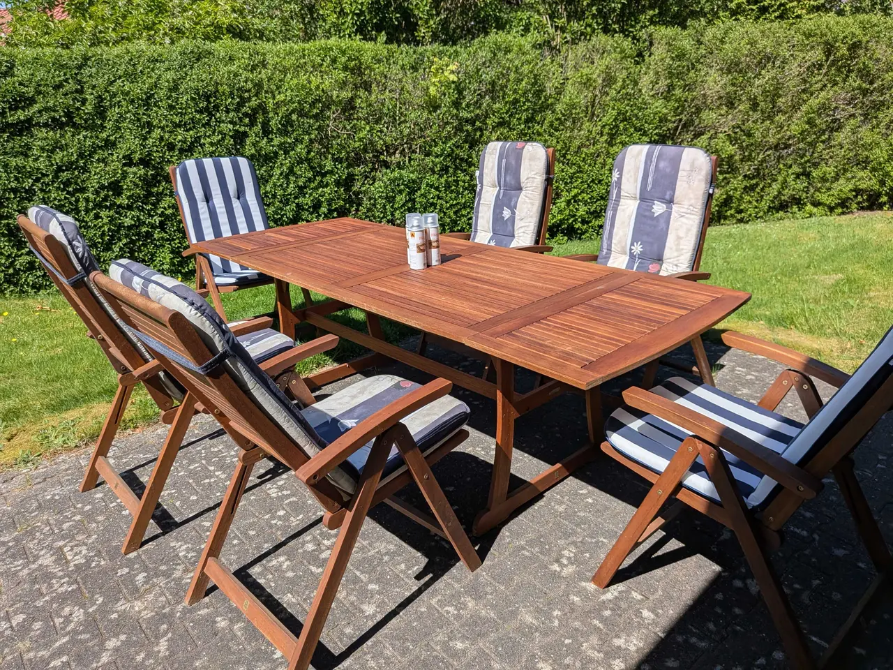 Billede 1 - Havebord og stole i hårdttræ 