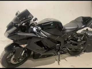 Kawasaki Ninja ZX6R 600 135HK 2010ÅR