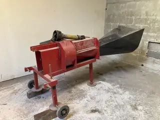 kvashugger/grenknuser