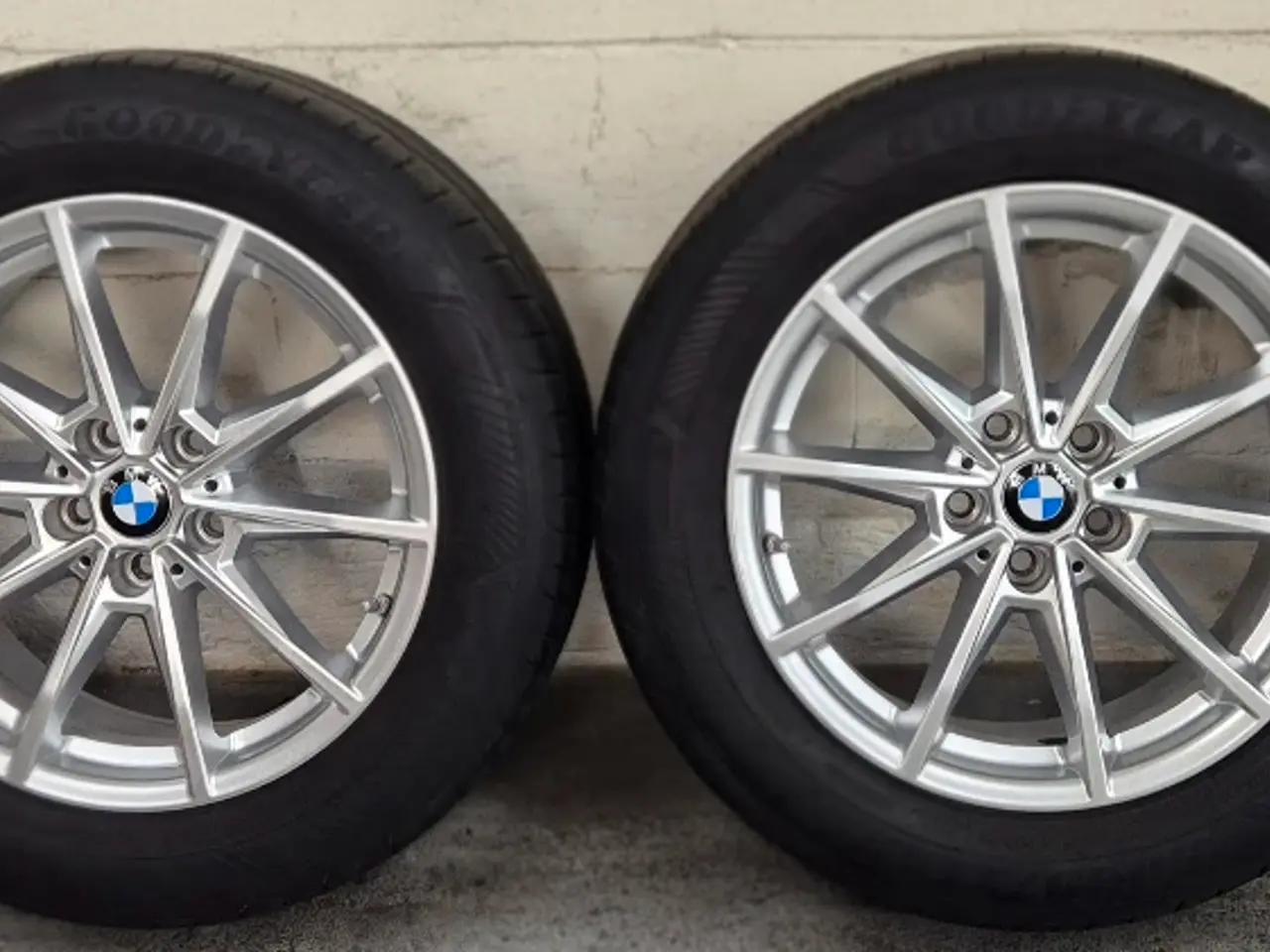 Billede 10 - BMW i4 / G30 / G31 ORIGINAL ALUFÆLGE MED SOMMERDÆK