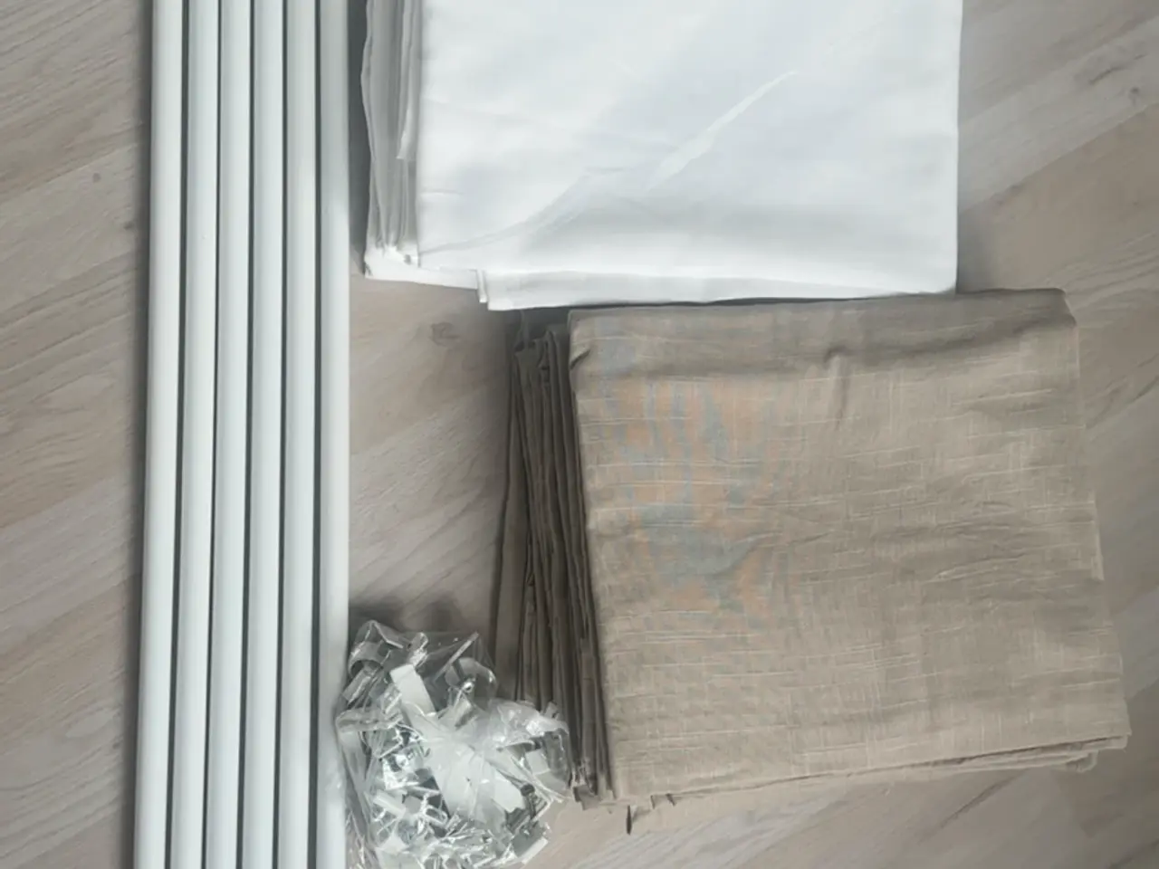 Billede 1 - IKEA gardiner med dobbelt gardinstænger