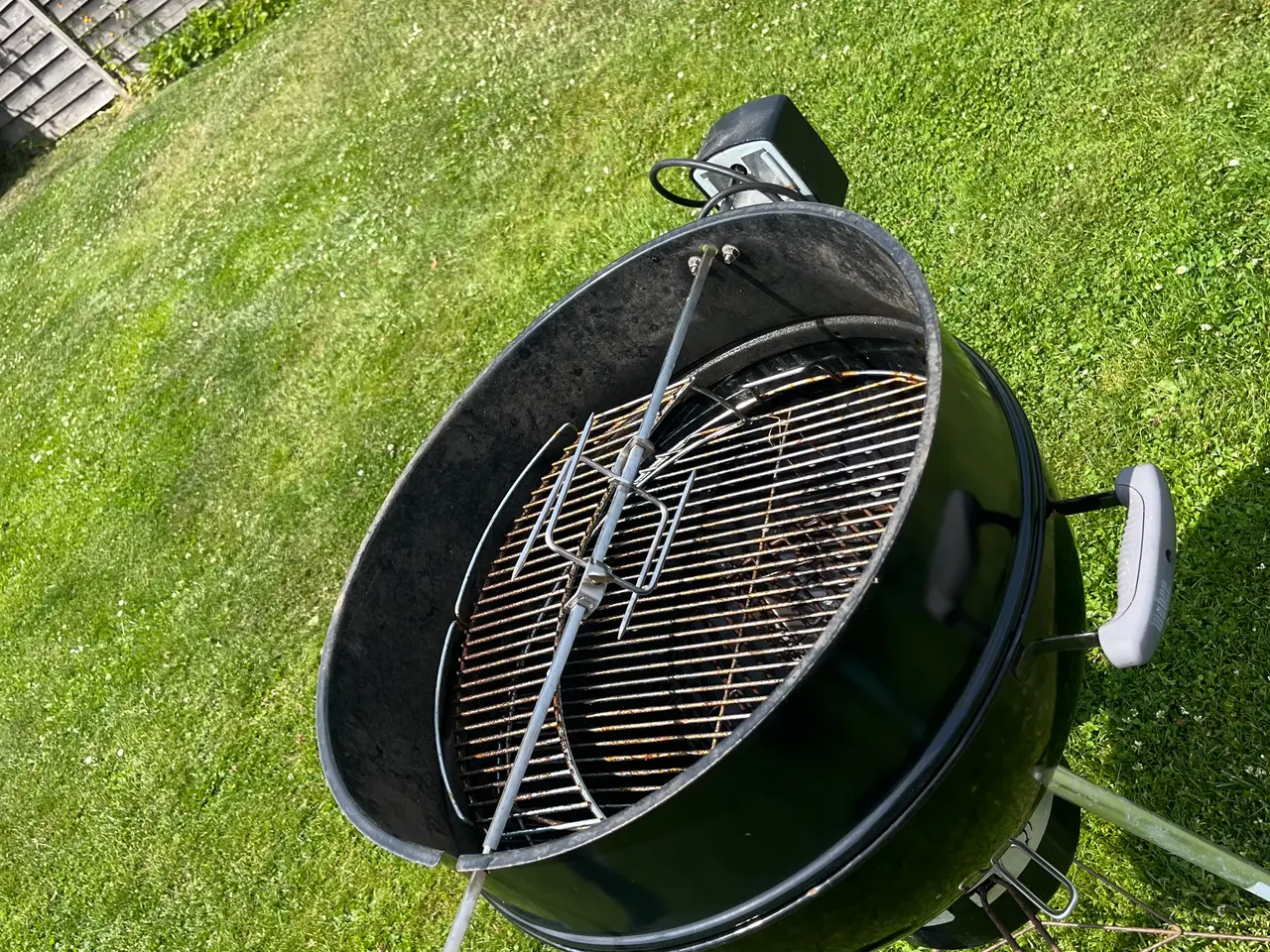Billede 3 - Weber kuglegrill med roterende spyd.