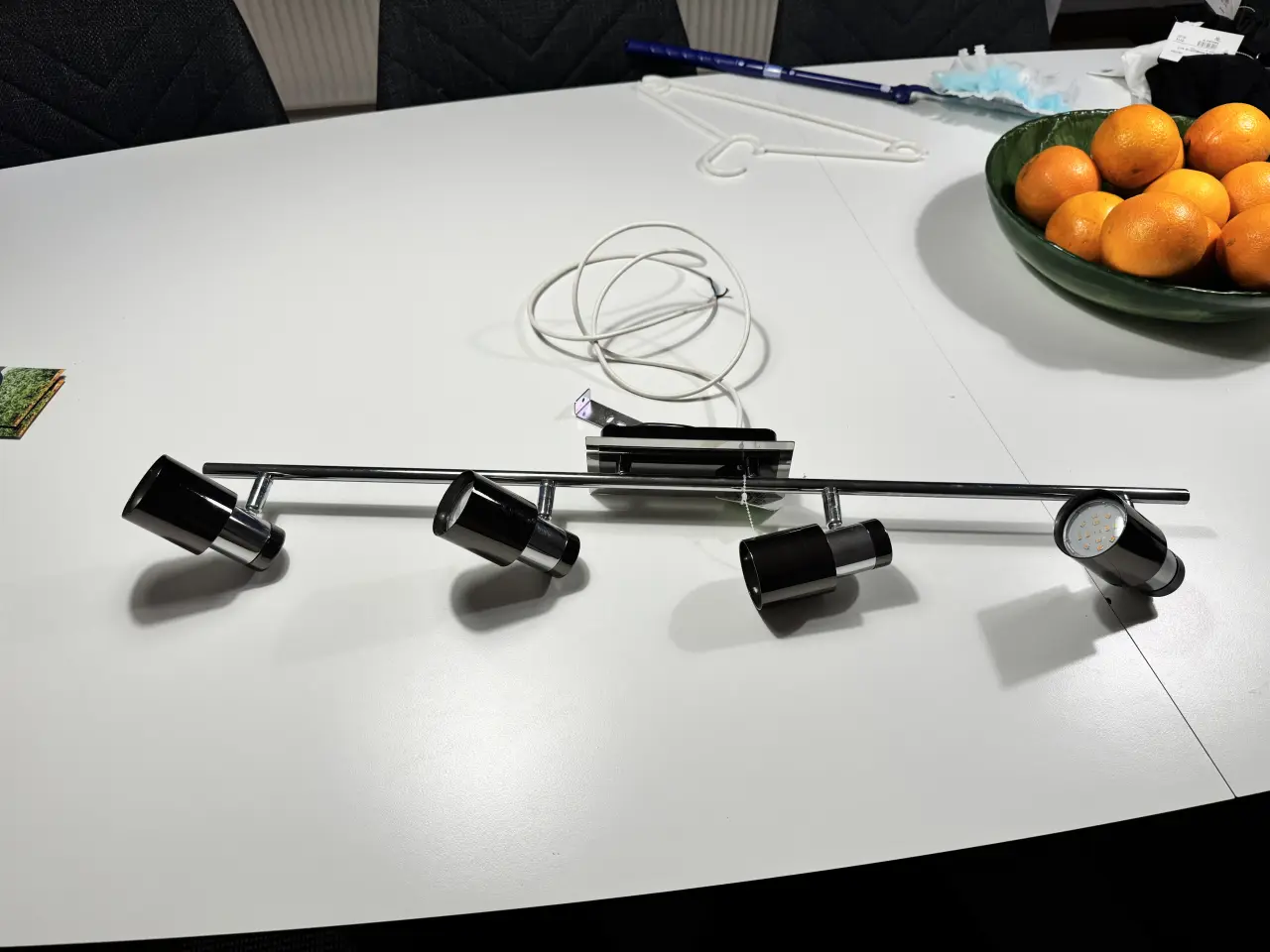 Billede 1 - Spotlight lampe med 4 lamper i krom og sort